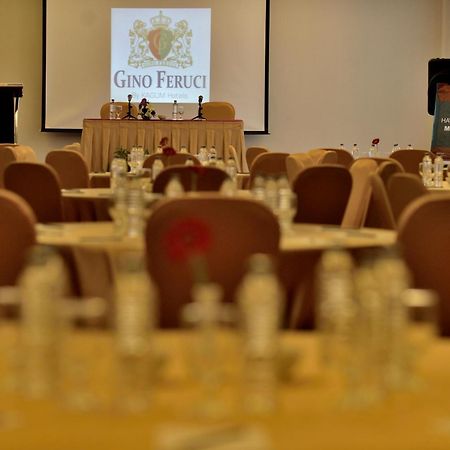 Gino Feruci Kebon Jati By Kagum Hotels Bandung Exterior foto